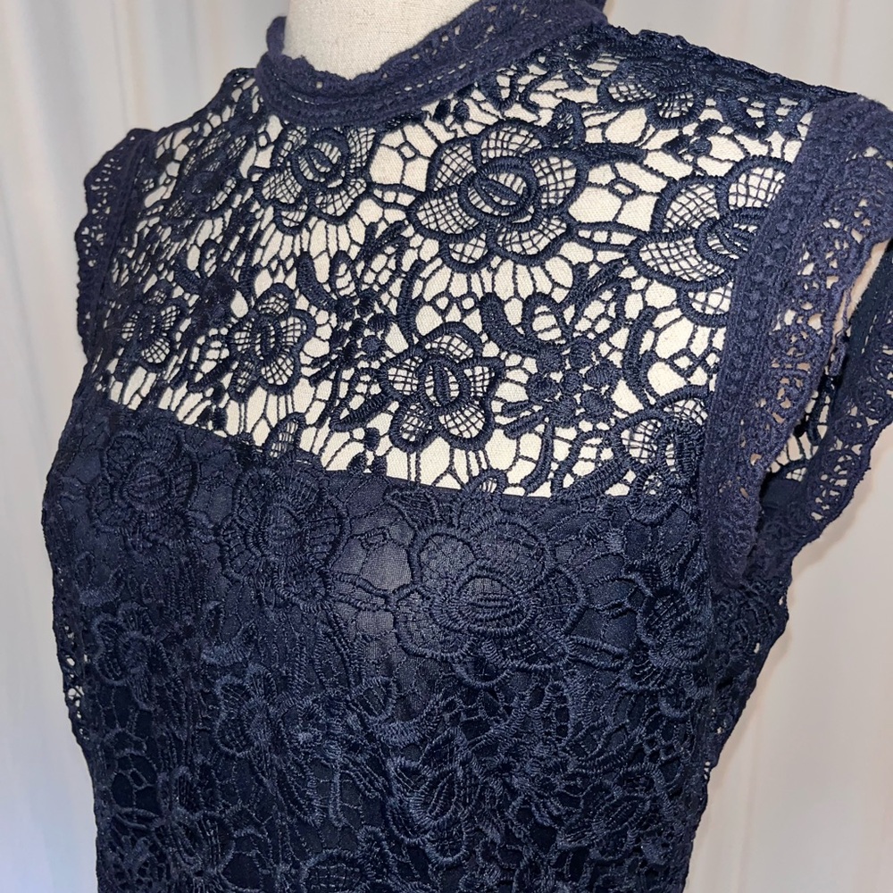 Nanette Lepore Navy Lace Sleeveless Blouse Anthropologie Size S‎
